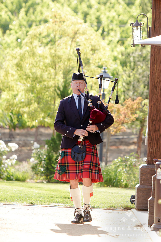 scottish wedding ceremony bagpipes